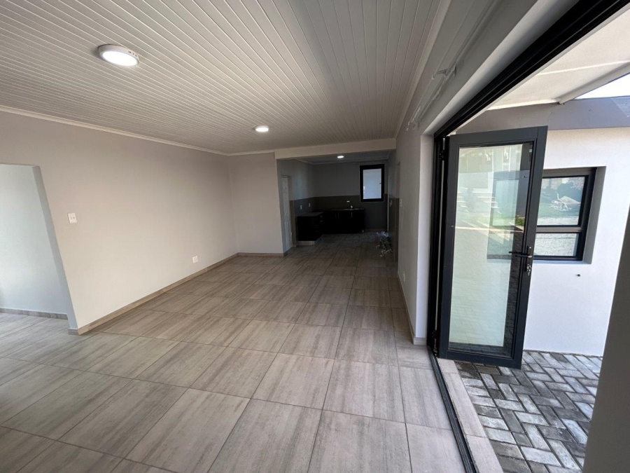 9 Bedroom Property for Sale in Jeffreys Bay Central Eastern Cape